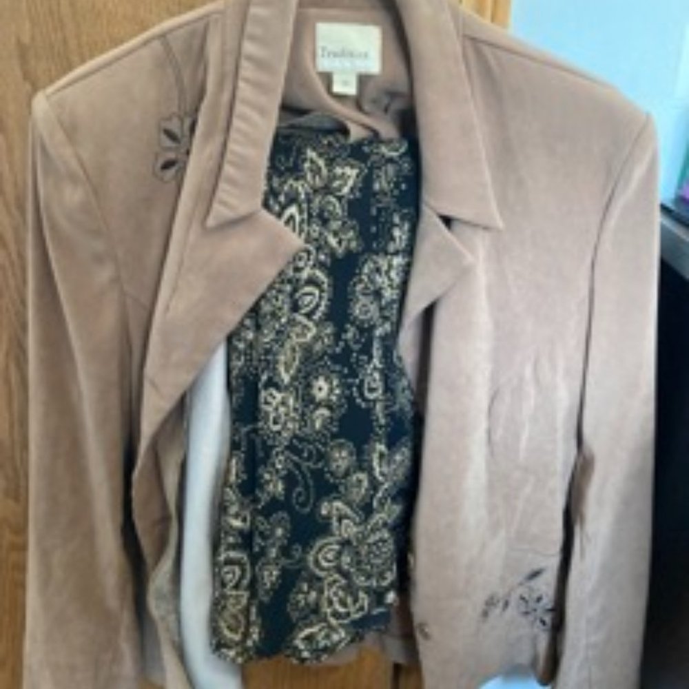 Woman's Jacket and Skirt Set